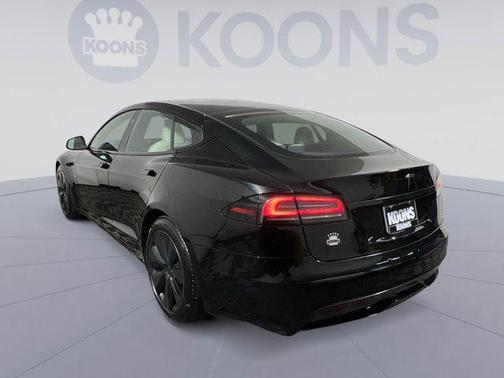 2022 Tesla Model S Base