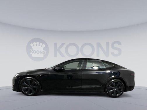 2022 Tesla Model S Base