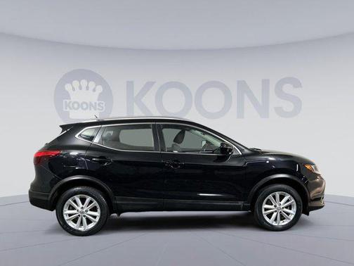 2017 Nissan Rogue Sport SV
