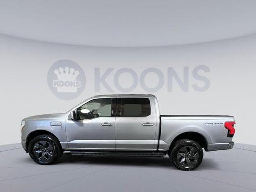 2023 Ford F-150 Lightning LARIAT