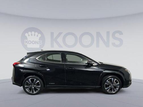 2022 Lexus UX 250h Base