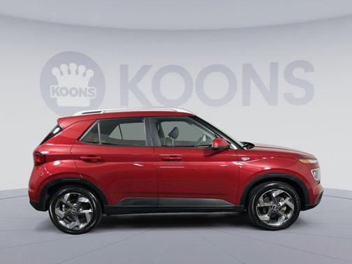 2022 Hyundai VENUE Limited
