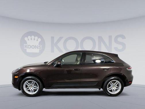 2021 Porsche Macan Base