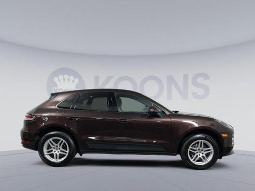 2021 Porsche Macan Base