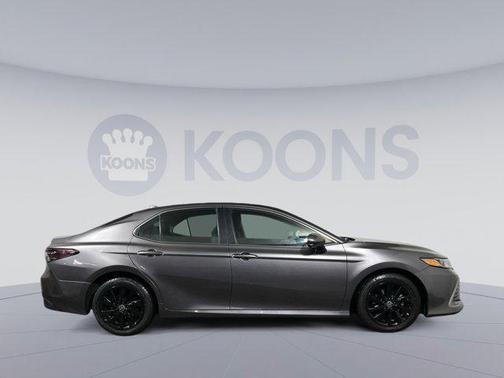 2022 Toyota Camry LE