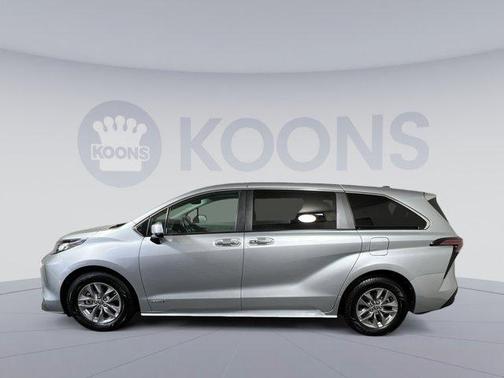 2021 Toyota Sienna XLE 7 Passenger
