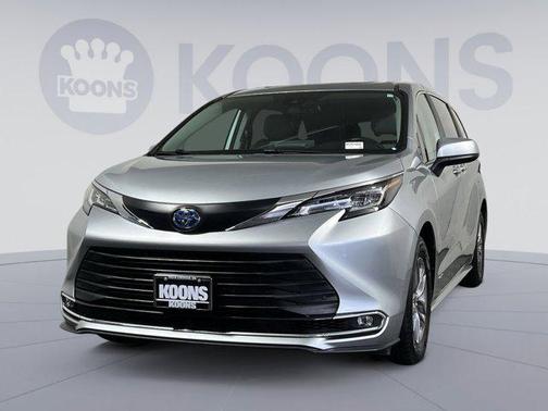 2021 Toyota Sienna XLE 7 Passenger