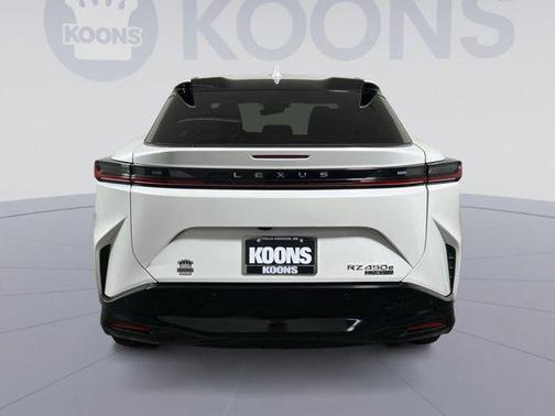 2023 Lexus RZ 450e Luxury