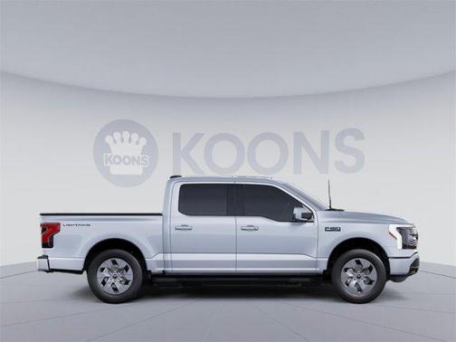 2025 Ford F-150 Lightning LARIAT