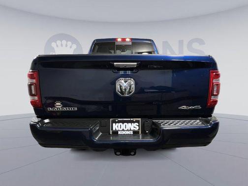 2022 RAM 2500 Laramie Crew Cab 4x4 6'4' Box