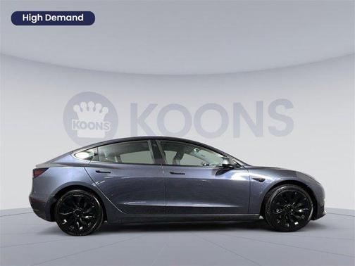 2022 Tesla Model 3 Standard Range
