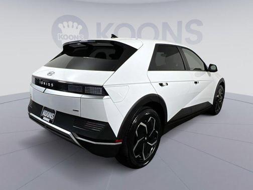 2024 Hyundai IONIQ 5 SEL