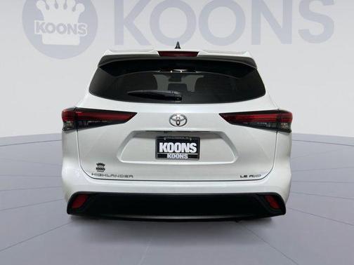 2023 Toyota Highlander LE