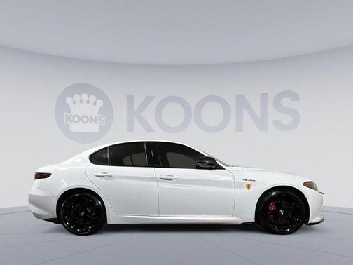 2022 Alfa Romeo Giulia Veloce