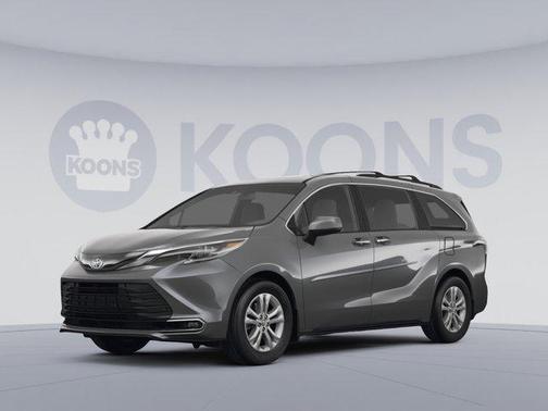 2023 Toyota Sienna XLE 8 Passenger