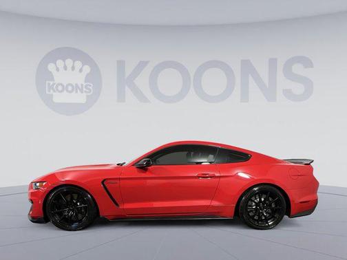 2018 Ford Shelby GT350 Base