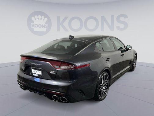 2022 Kia Stinger GT1