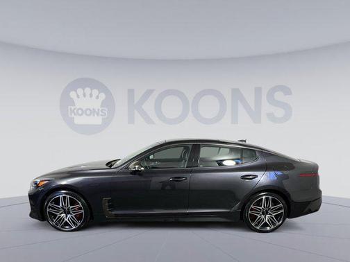 2022 Kia Stinger GT1