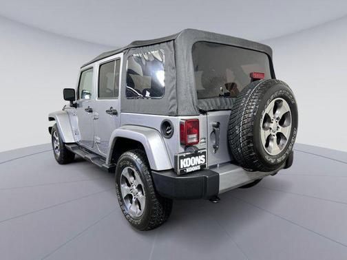 2017 Jeep Wrangler Unlimited Sahara