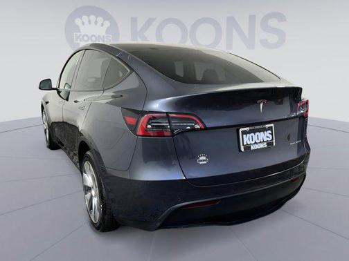 2022 Tesla Model Y Long Range Dual Motor All-Wheel Drive