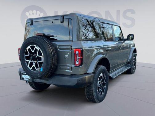 2025 Ford Bronco Outer Banks