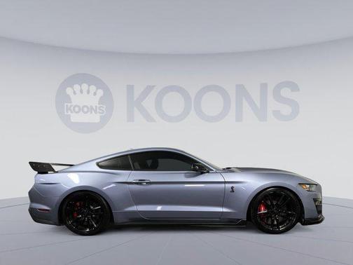 2022 Ford Shelby GT500 Base