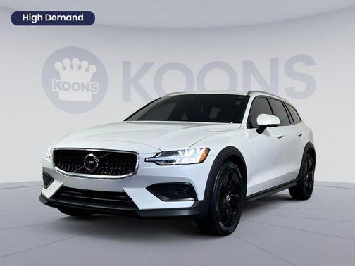 2021 Volvo V60 Cross Country T5