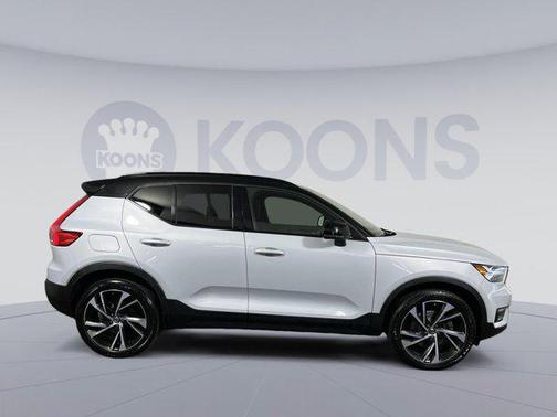 2020 Volvo XC40 T5 R-Design