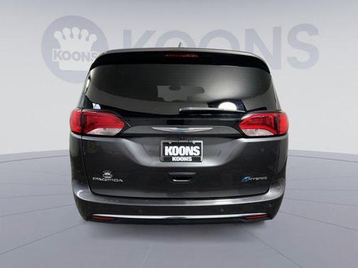 2018 Chrysler Pacifica Hybrid Limited