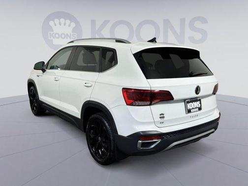 2023 Volkswagen Taos 1.5T SE