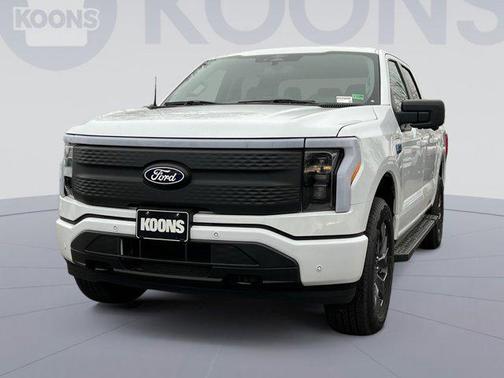 2025 Ford F-150 Lightning Flash