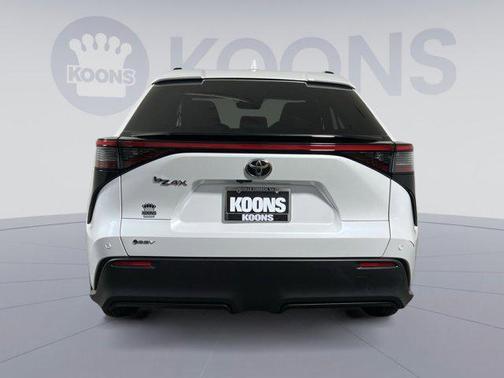 2024 Toyota bZ4X XLE