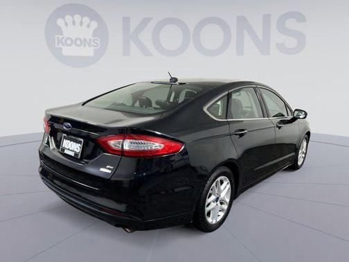 2015 Ford Fusion SE