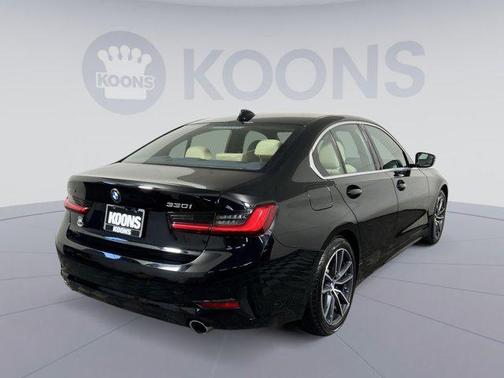 2021 BMW 330 xDrive