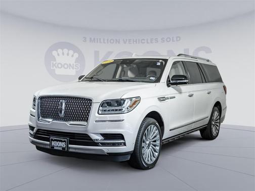 Photo 1 of 46 of 2019 Lincoln Navigator L Reserve