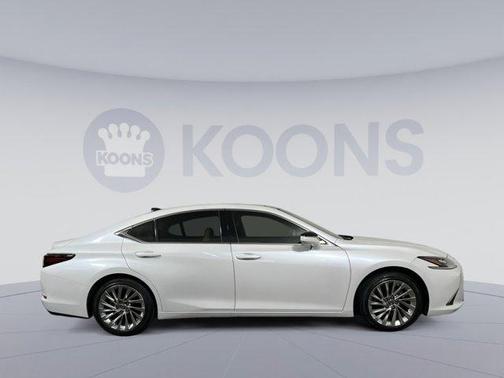 2022 Lexus ES 350 Ultra Luxury