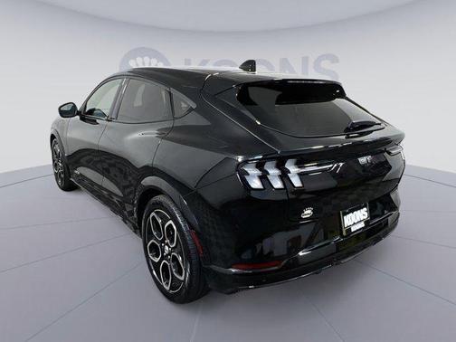 2022 Ford Mustang Mach-E GT