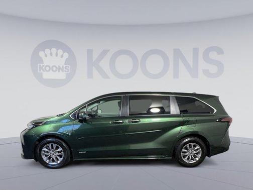 2021 Toyota Sienna XLE 7 Passenger