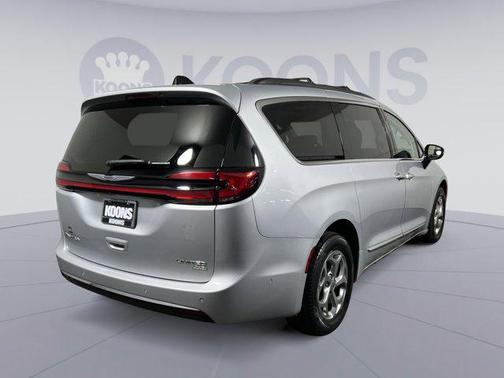 2023 Chrysler Pacifica Limited