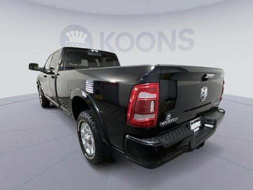 2021 RAM 3500 Laramie Crew Cab 4x4 8' Box