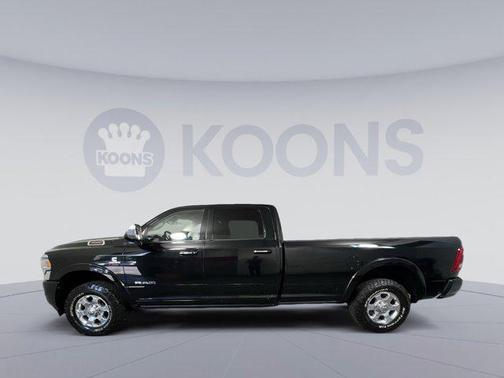 2021 RAM 3500 Laramie Crew Cab 4x4 8' Box