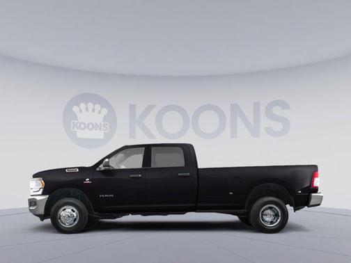 2021 RAM 3500 Laramie Crew Cab 4x4 8' Box