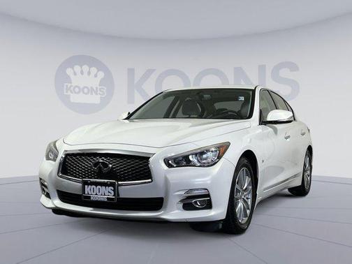 2015 INFINITI Q50 Premium