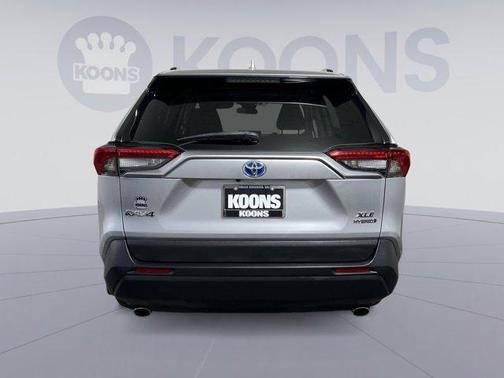 2021 Toyota RAV4 Hybrid XLE