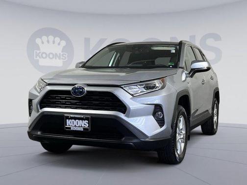 2021 Toyota RAV4 Hybrid XLE