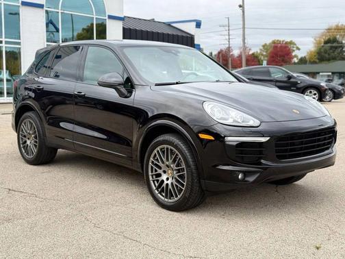 2018 Porsche Cayenne Platinum Edition