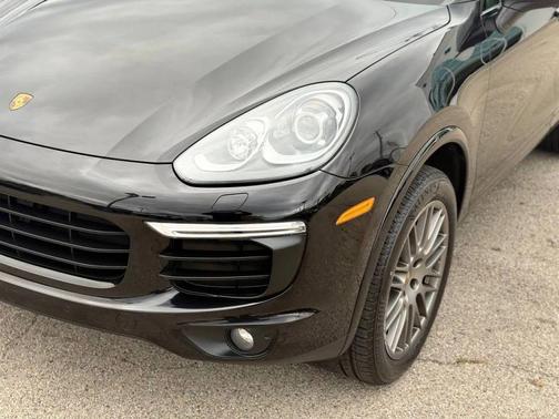2018 Porsche Cayenne Platinum Edition