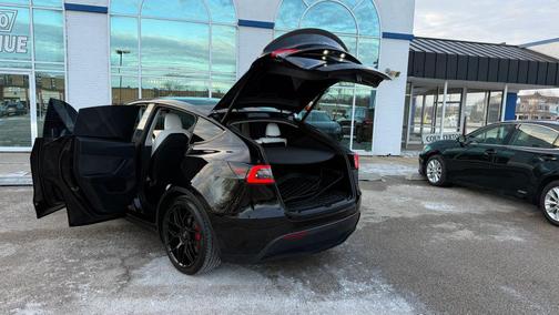 2023 Tesla Model Y Performance Dual Motor All-Wheel Drive