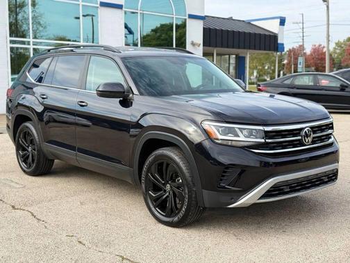2022 Volkswagen Atlas 2.0T SE w/Technology 4MOTION