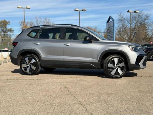 2025 Volkswagen Taos 1.5T S